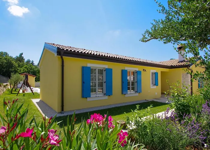 Iria Bella By 4*